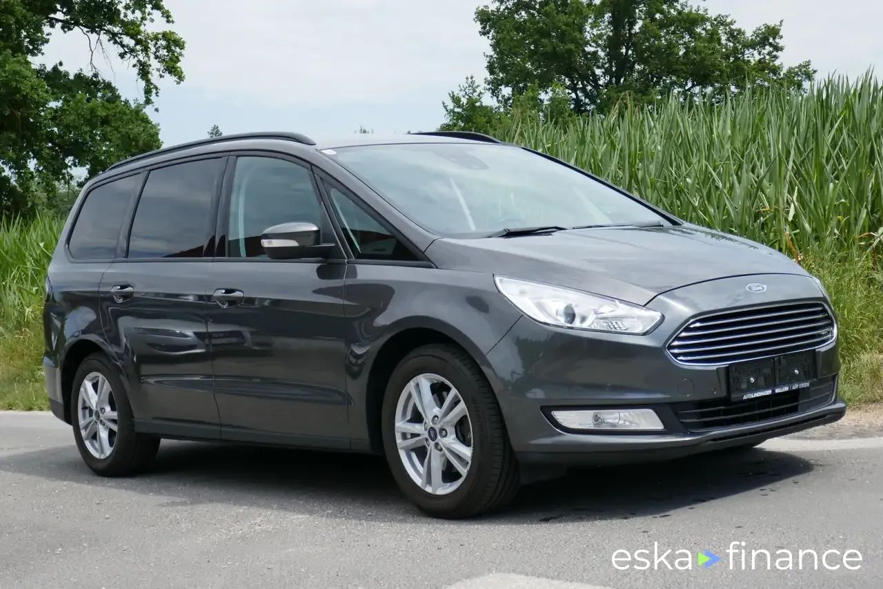 Lízing Hatchback Ford Galaxy 2019