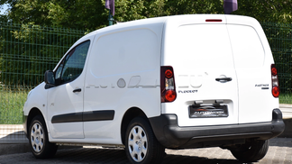 Lízing Pickup Peugeot Partner 2015