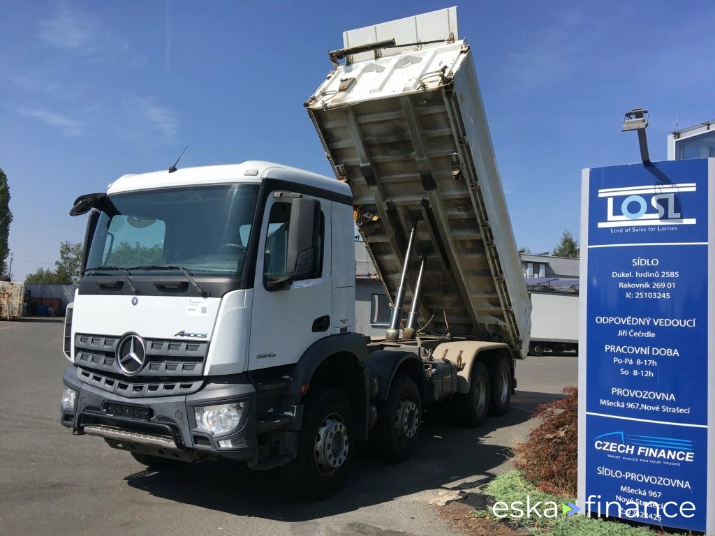 Leasing Camion à carrosserie ouverte MERCEDES AROCS 2017