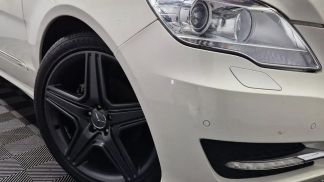 Lízing Hatchback MERCEDES R 350 2011