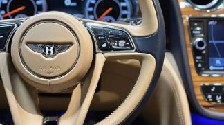Finansowanie Zamienny Bentley Bentayga 2019