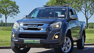 Lízing Pickup Isuzu D-MAX 1.9D 2017