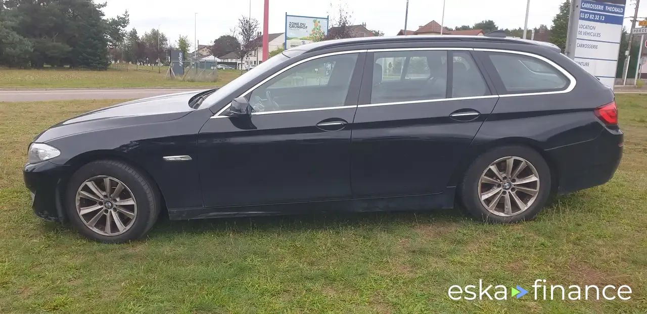 Finansowanie Wóz BMW 520 2013