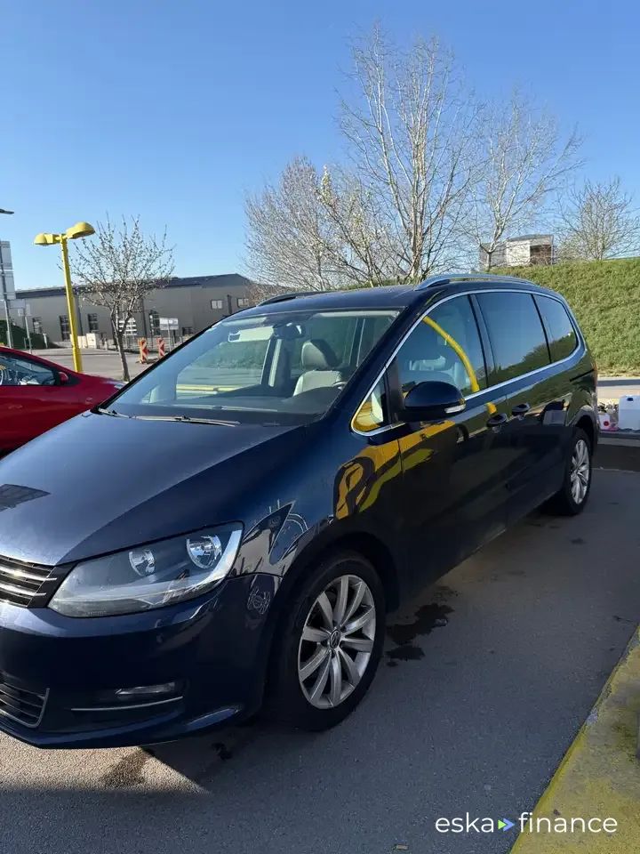 Lízing Hatchback Volkswagen Sharan 2010