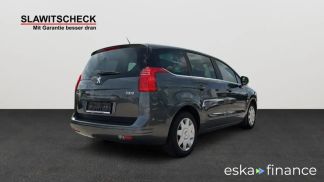Lízing Hatchback Peugeot 5008 2013