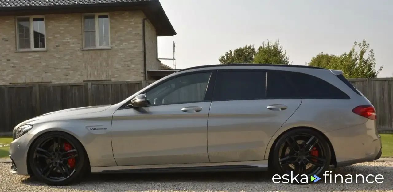 Lízing Kombi MERCEDES C 63 AMG 2016