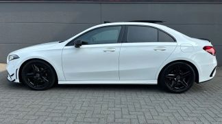 Lízing Sedan MERCEDES A 200 2019
