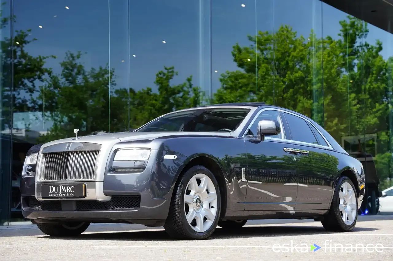 Lízing Sedan Rolls-Royce Ghost 2010
