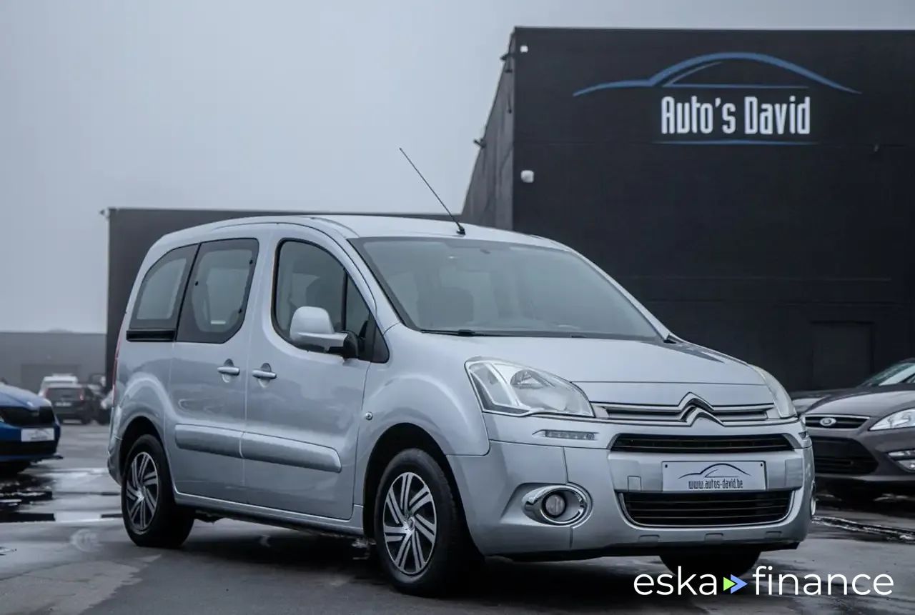 Lízing Hatchback Citroën Berlingo 2014