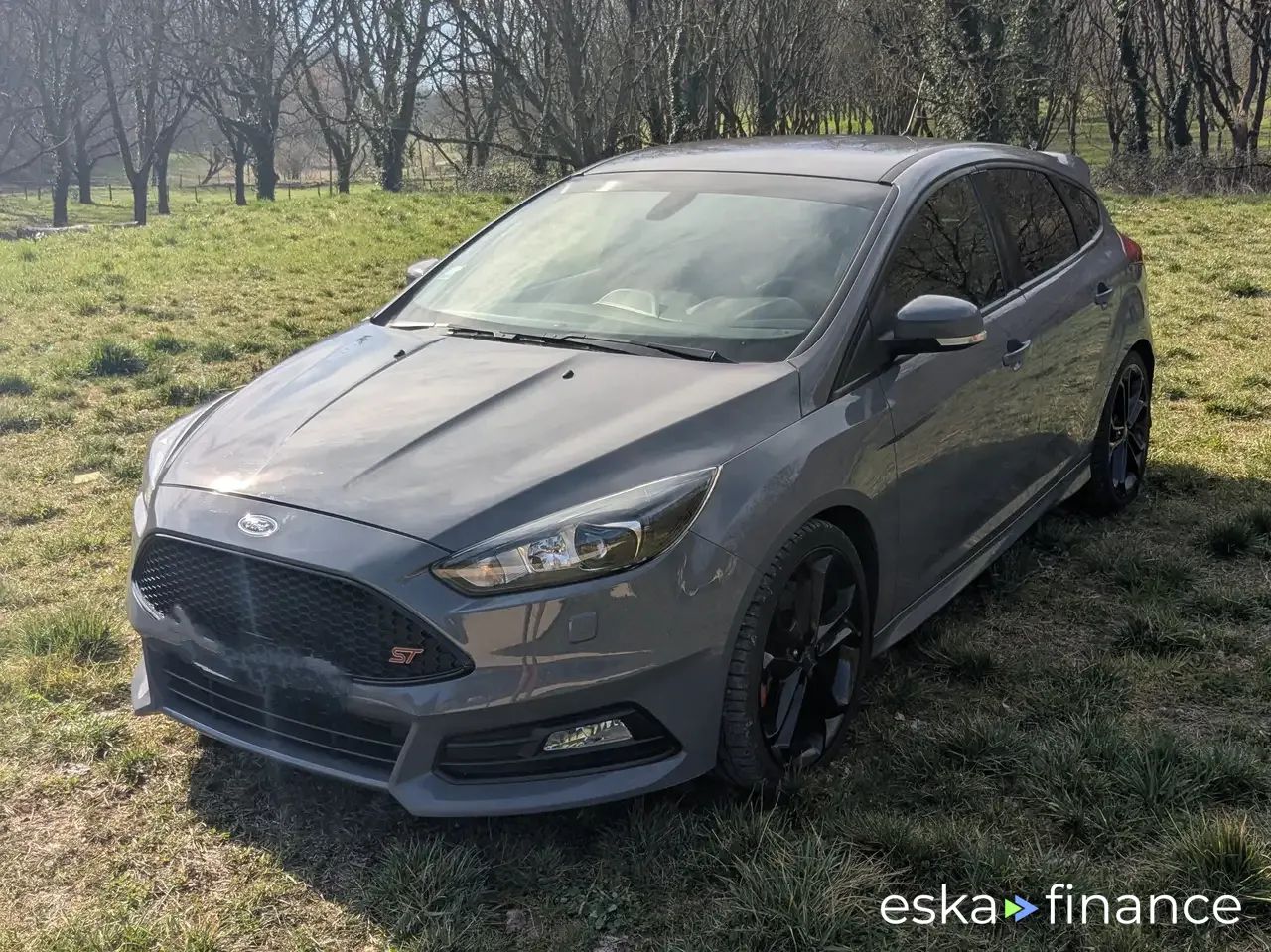 Lízing Sedan Ford Focus 2016