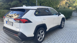 Lízing SUV Toyota RAV4 2020