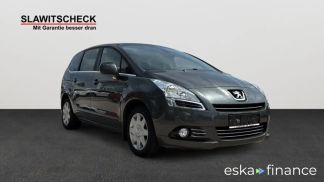 Lízing Hatchback Peugeot 5008 2013