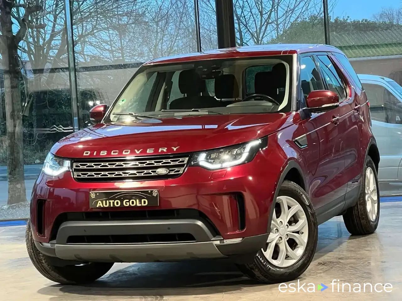 Leasing SUV Land Rover Discovery 2017