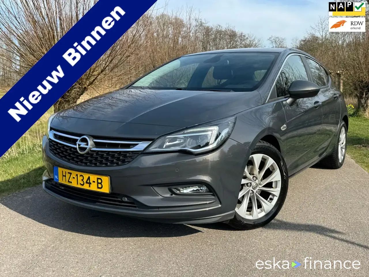 Lízing Hatchback Opel Astra 2016