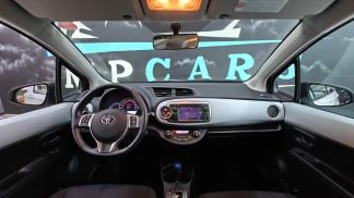 Lízing Sedan Toyota Yaris 2012