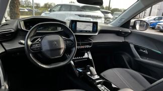Lízing SUV Peugeot E-2008 2021