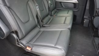 Lízing Hatchback MERCEDES V 300 2021