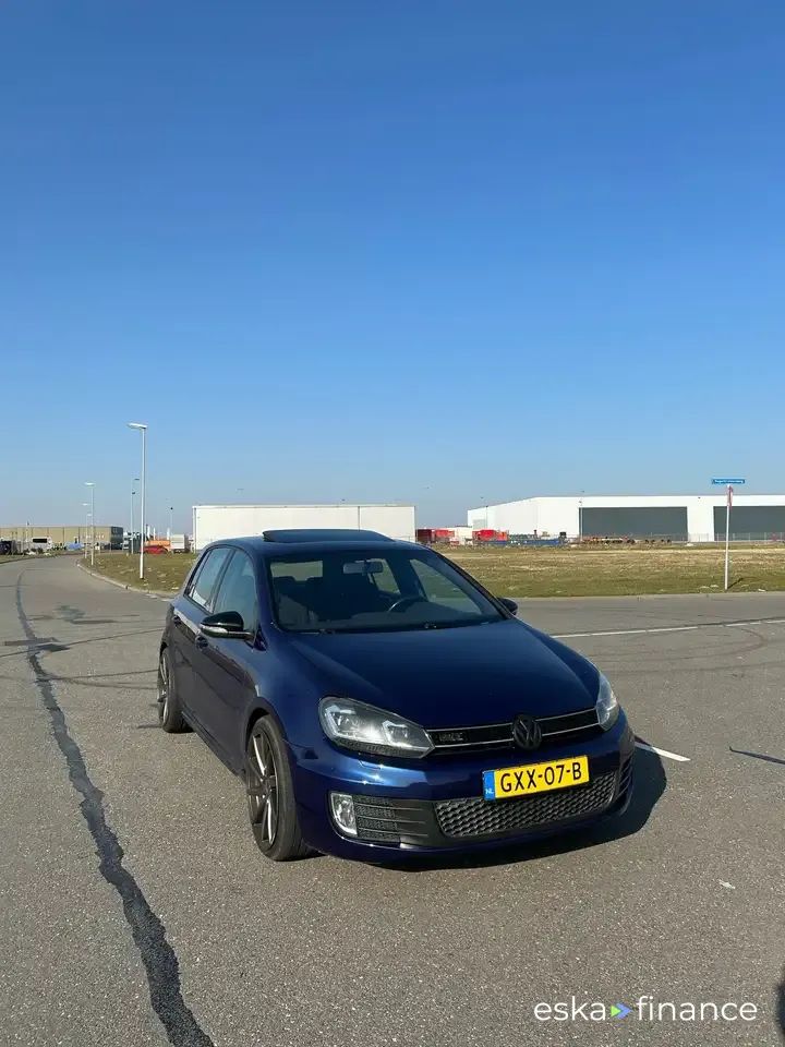 Lízing Sedan Volkswagen GOLF GTI 2010