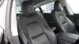 Lízing Sedan Tesla Model 3 2019