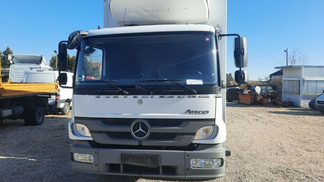 Specjalna ciężarówka Mercedes-Benz Atego 2013