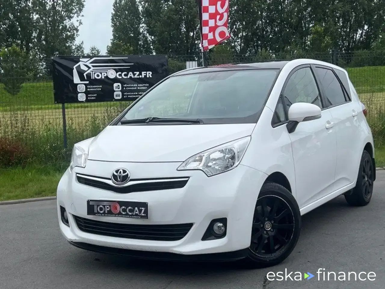 Finansowanie Van Toyota Verso 2014