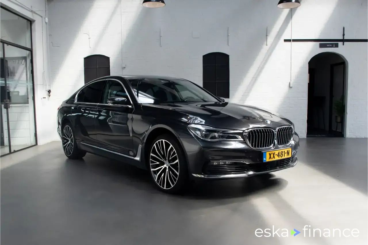 Leasing Sedan BMW 740 2018