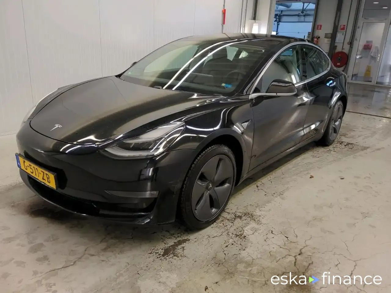 Lízing Sedan Tesla Model 3 2019