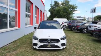 Lízing Hatchback MERCEDES B 200 2020