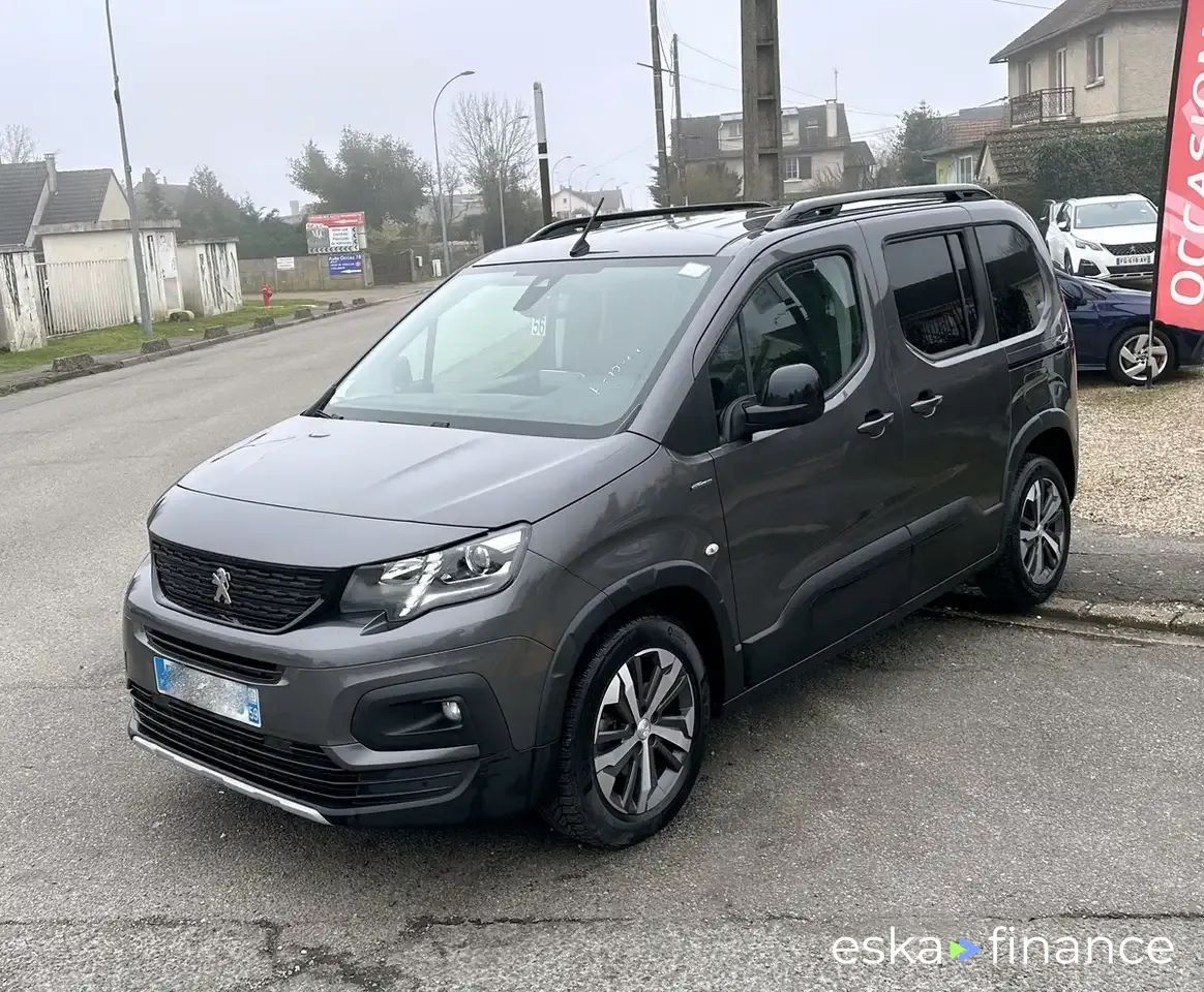 Finansowanie SUV Peugeot Rifter 2019