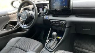 Leasing Hatchback Toyota Yaris 2024