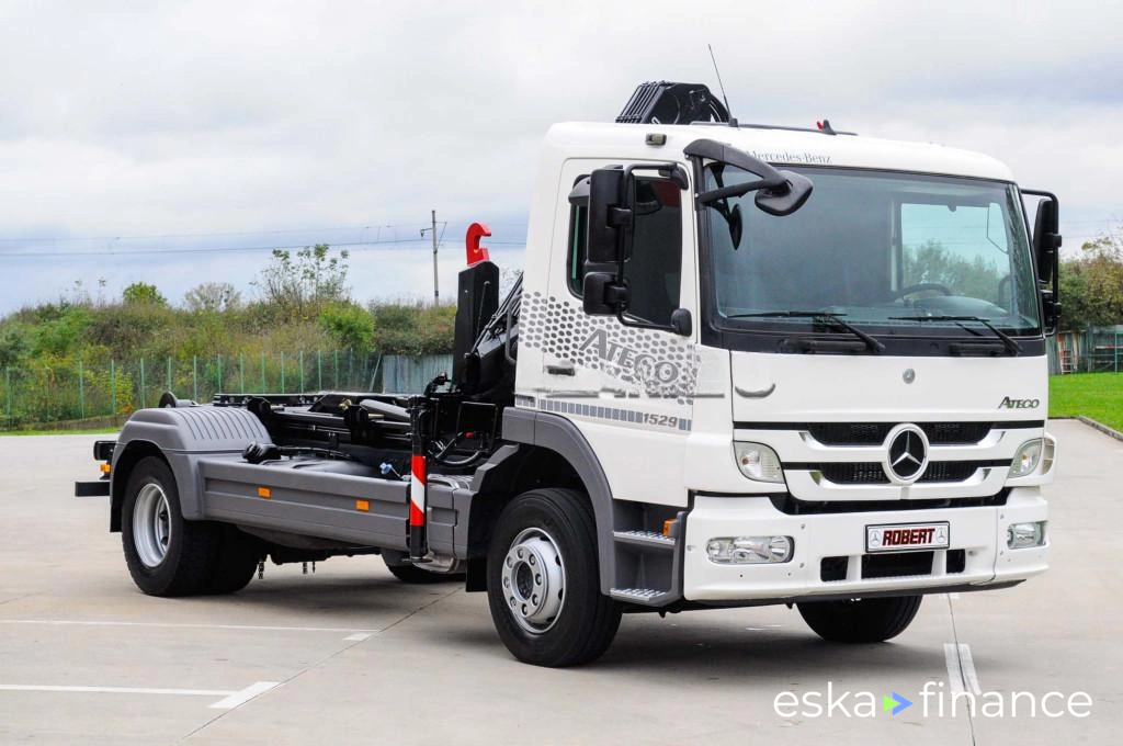 Finansowanie Specjalna ciężarówka Mercedes-Benz Atego 2013