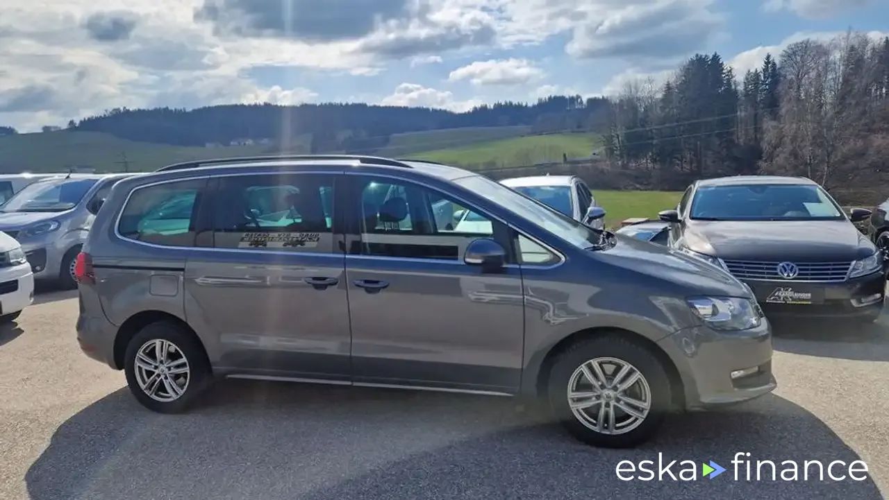 Lízing Hatchback Volkswagen Sharan 2015