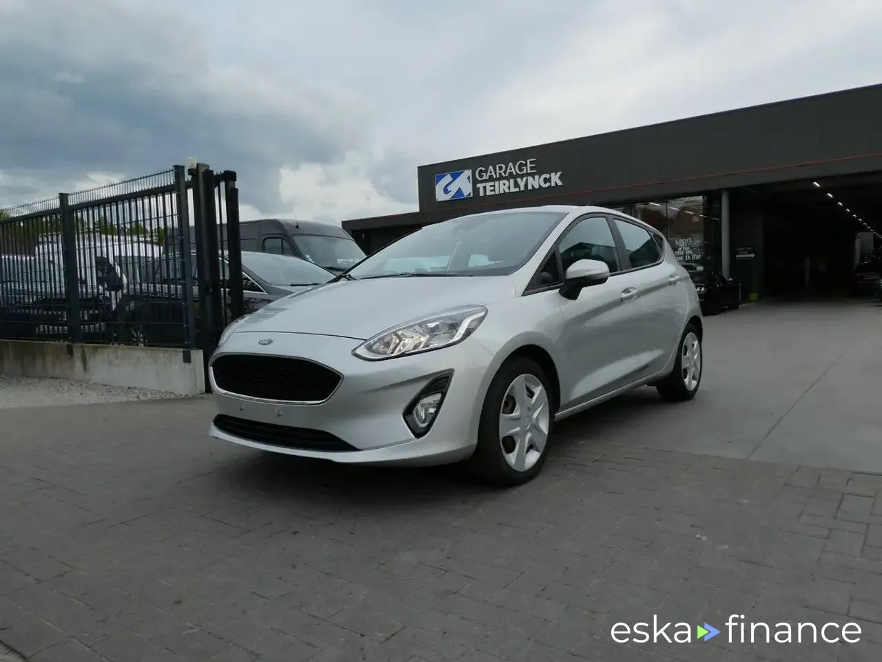 Leasing Sedan Ford Fiesta 2020