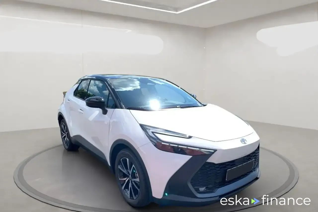 Financování SUV Toyota C-HR 2025
