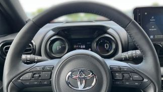 Leasing Hatchback Toyota Yaris 2024