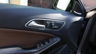 Lízing Hatchback MERCEDES GLA 250 2016