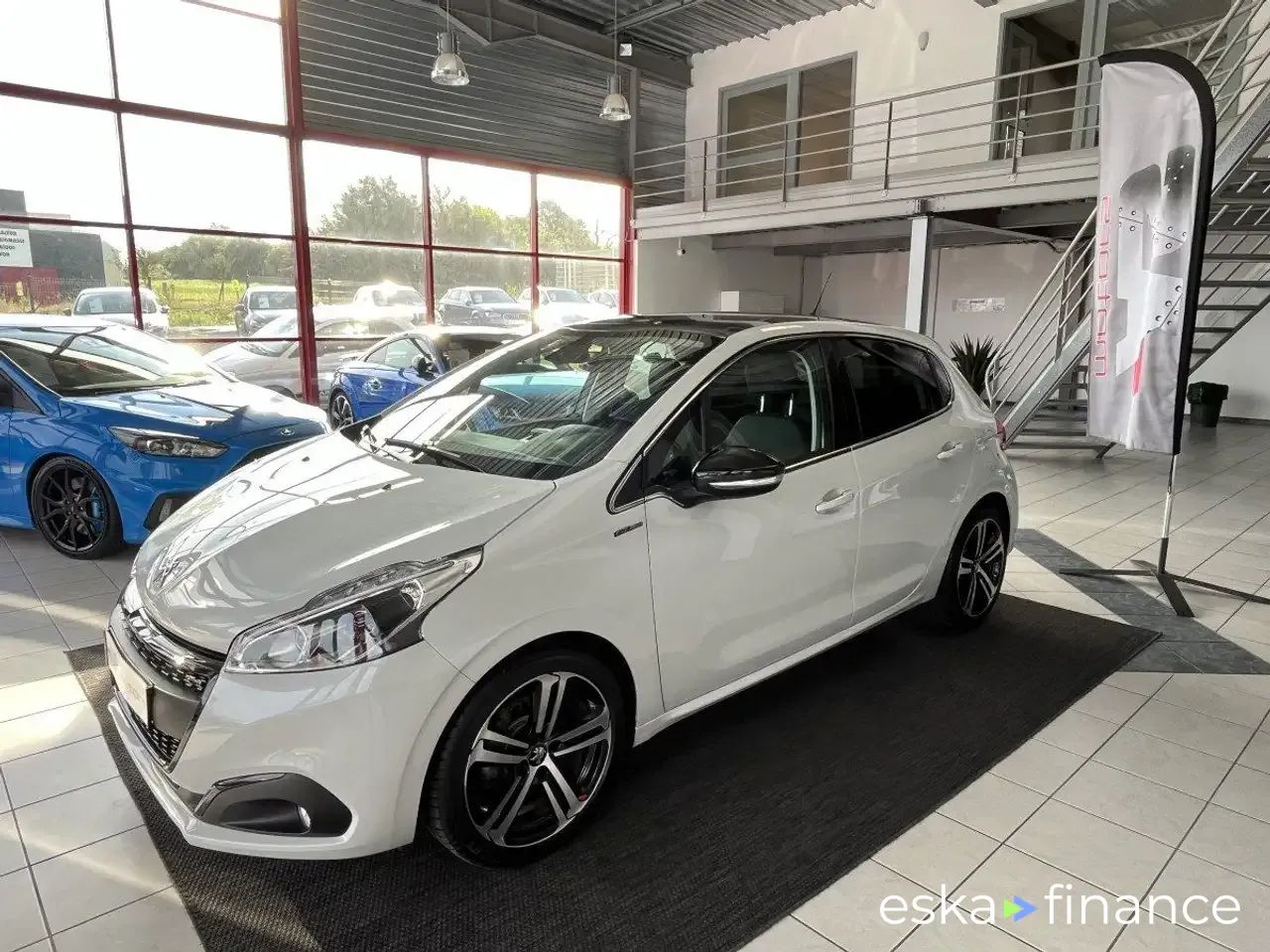 Leasing Hatchback Peugeot 208 2019