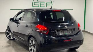 Lízing Sedan Peugeot 208 2019