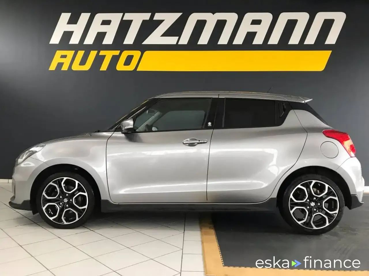 Lízing Hatchback Suzuki Swift 2023