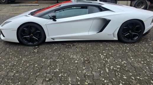 Lamborghini Aventador 2012