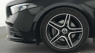 Lízing Hatchback MERCEDES A 180 2020