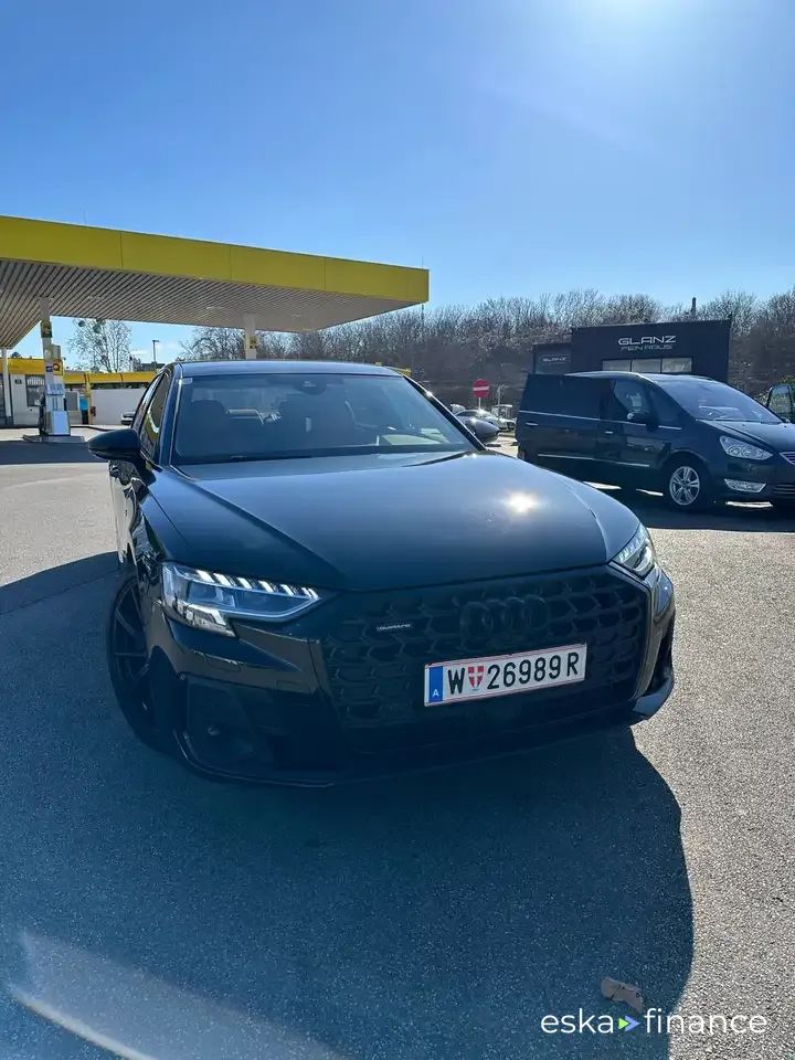 Leasing Sedan Audi A8 2024