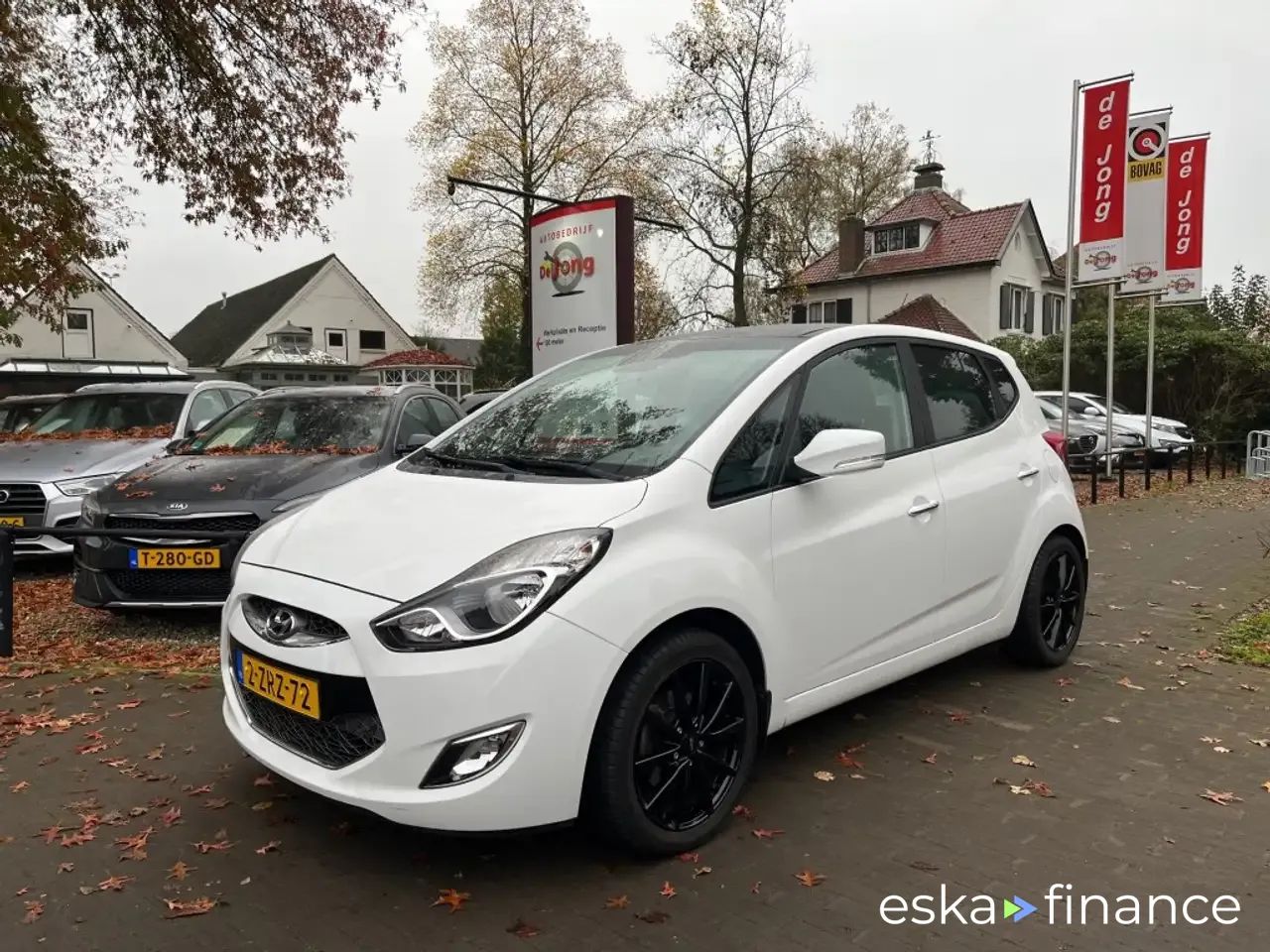 Leasing Hatchback Hyundai ix20 2015