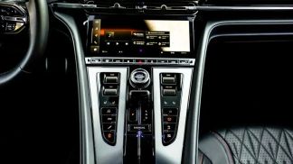 Financování Kupé Aston Martin DB12 2023