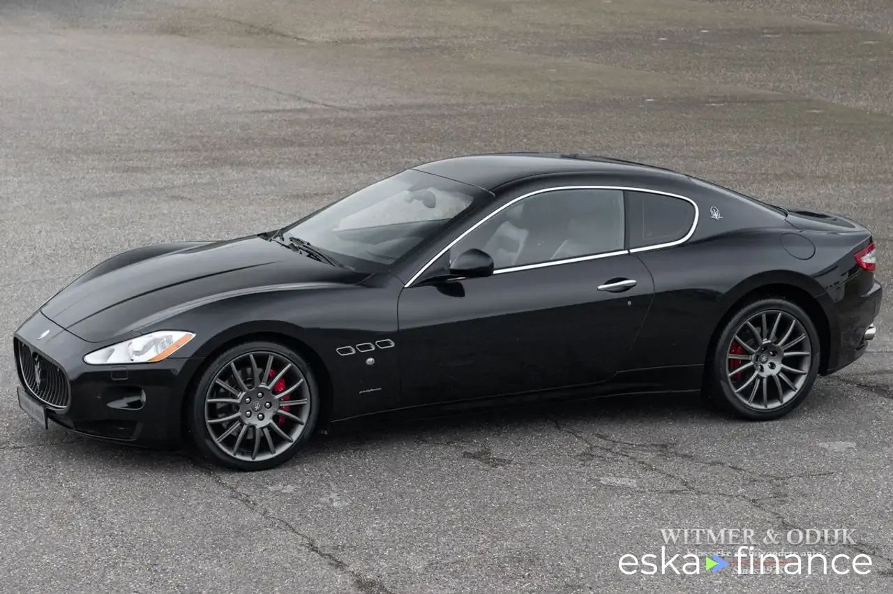 Finansowanie Coupé Maserati Granturismo 2011