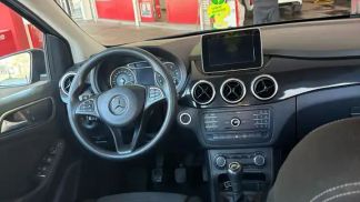 Lízing Hatchback MERCEDES B 200 2017