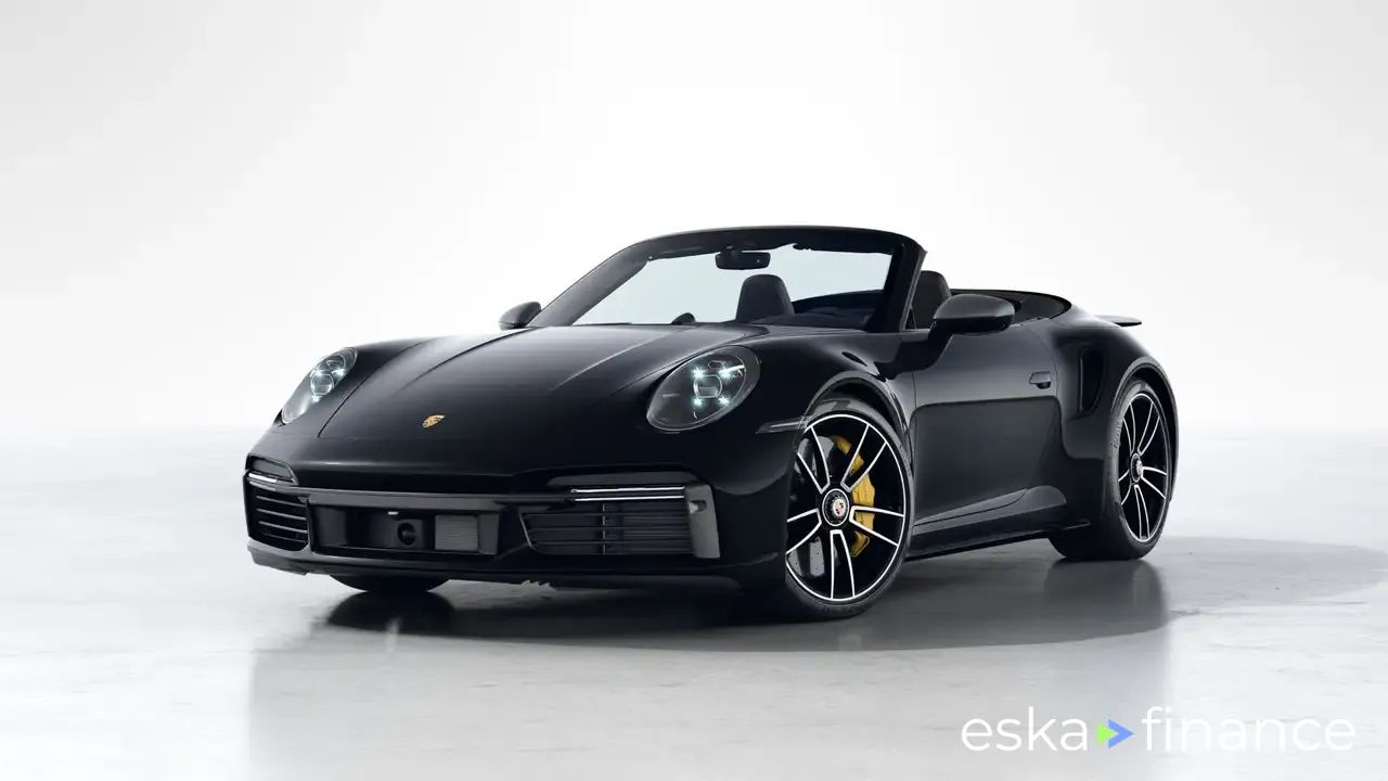 Lízing Kabriolet Porsche 992 2022