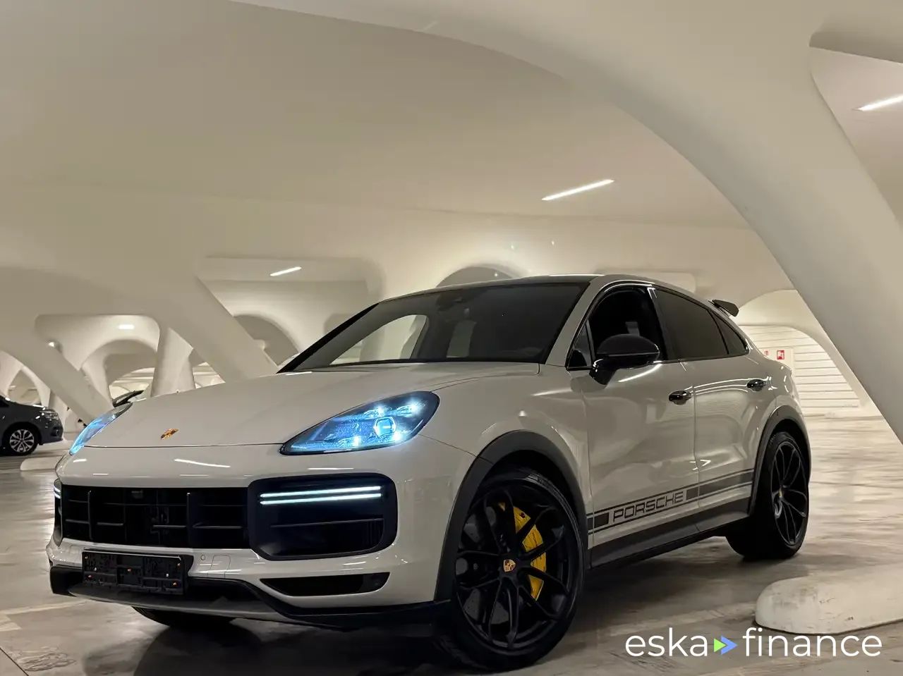 Finansowanie SUV Porsche Cayenne 2023