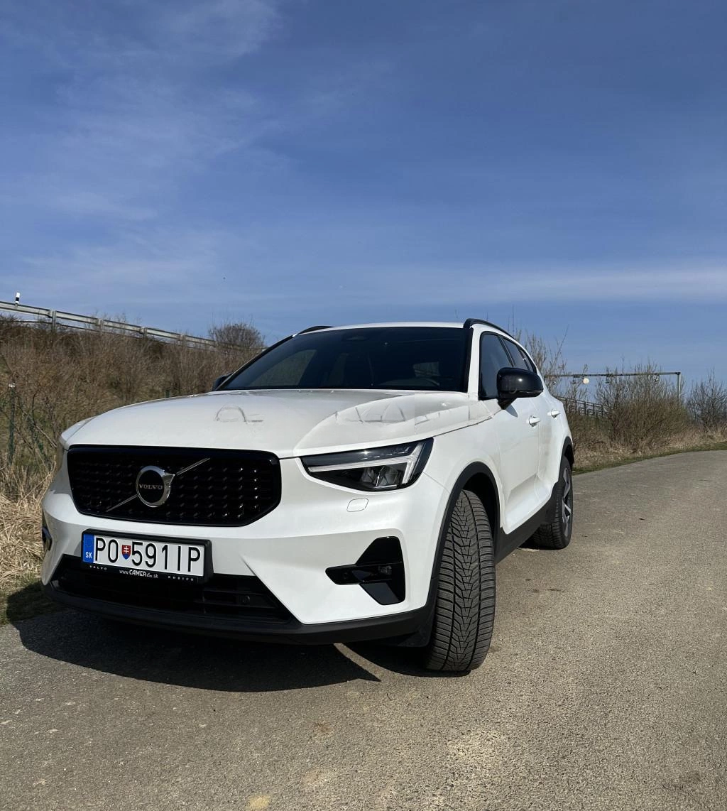 Finansowanie SUV Volvo XC40 2023