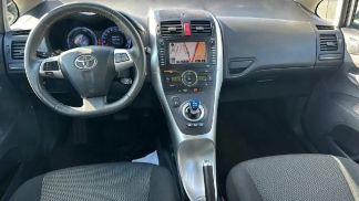 Leasing Sedan Toyota Auris 2011